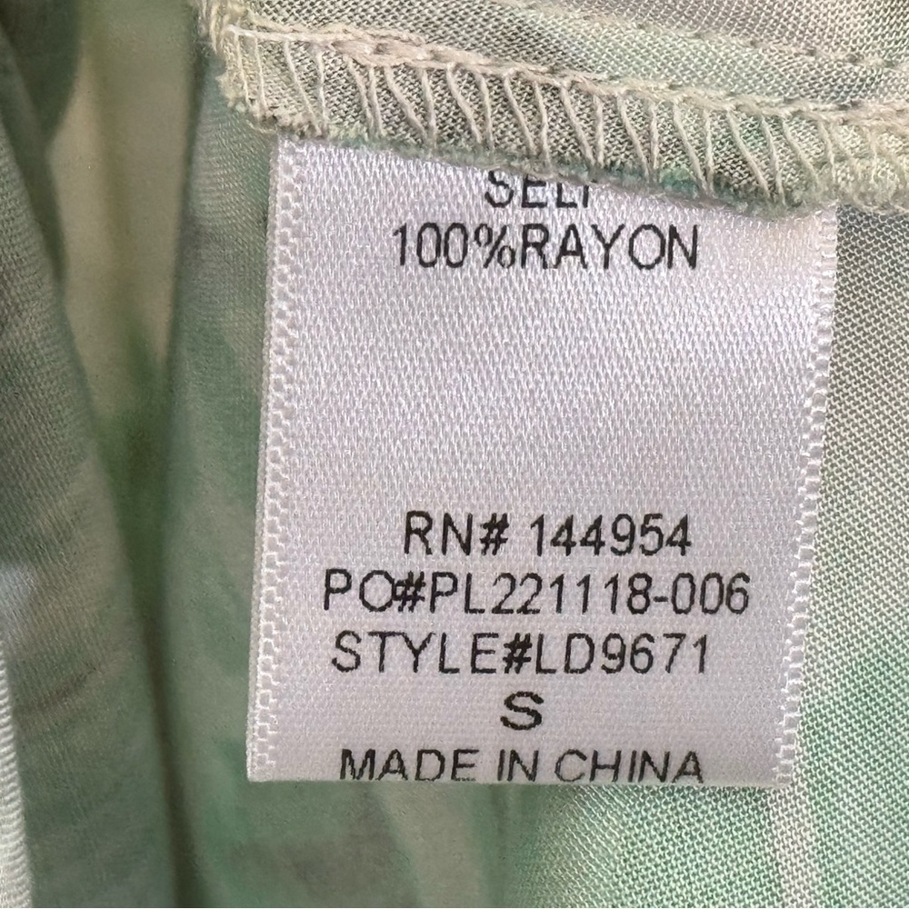 New 12th Tribe Mint Green and White Abstract Print Maxi Dress - Picture 14 of 16